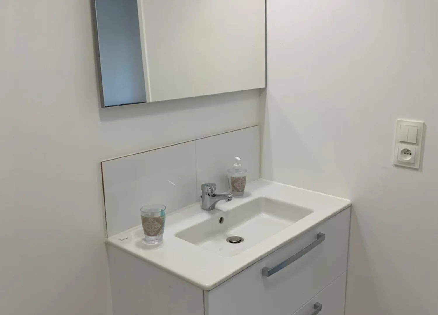 Room In Toulouse - T2 Toulouse Saint Martin Du Touch 0*,  Frankreich